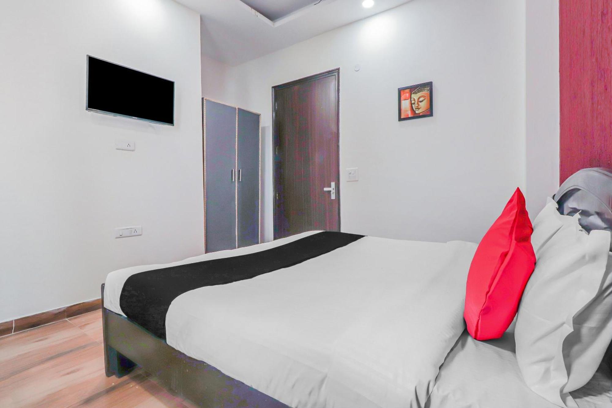 Hotel O Soho.O Noida Exterior photo