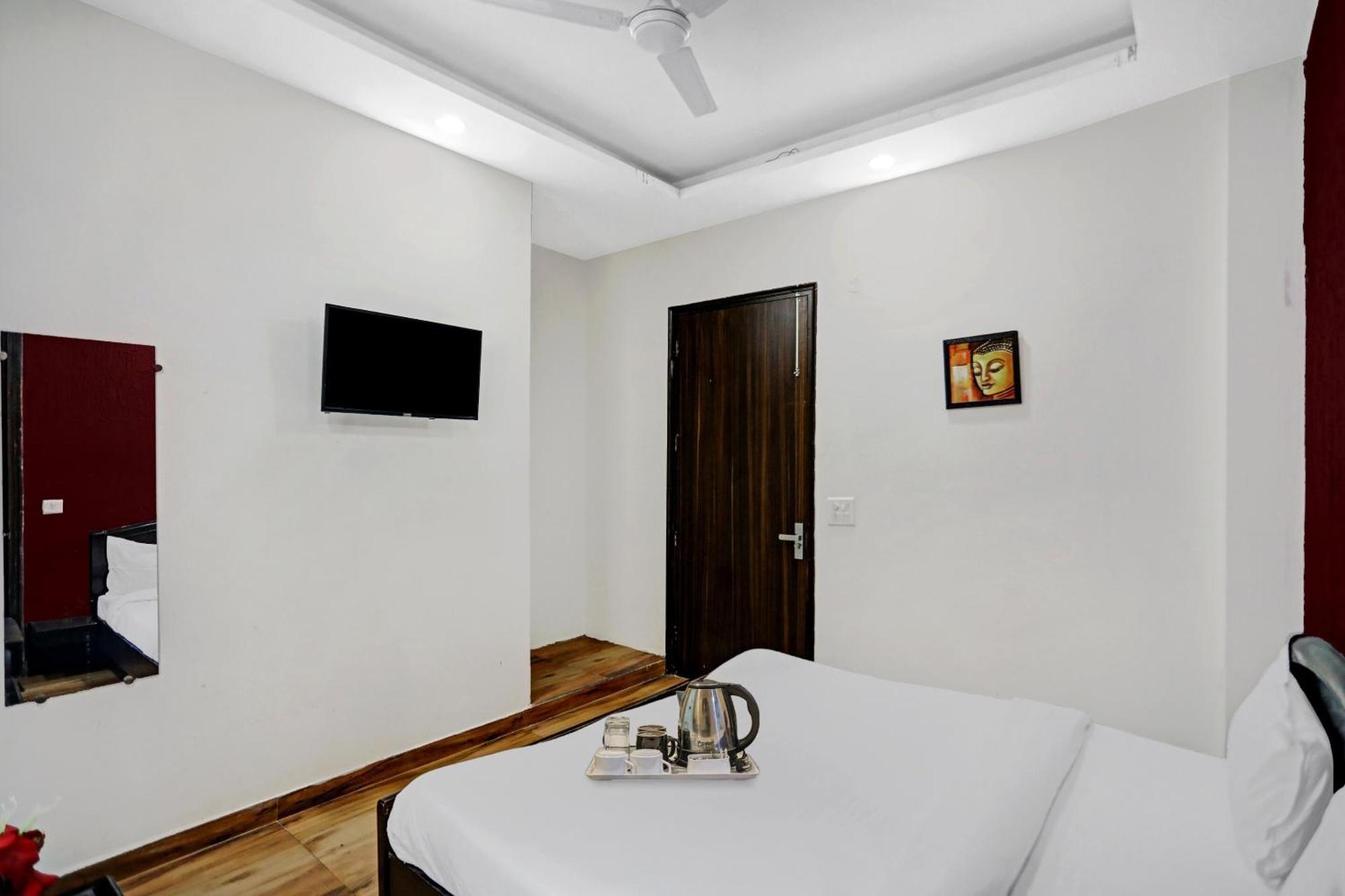 Hotel O Soho.O Noida Exterior photo