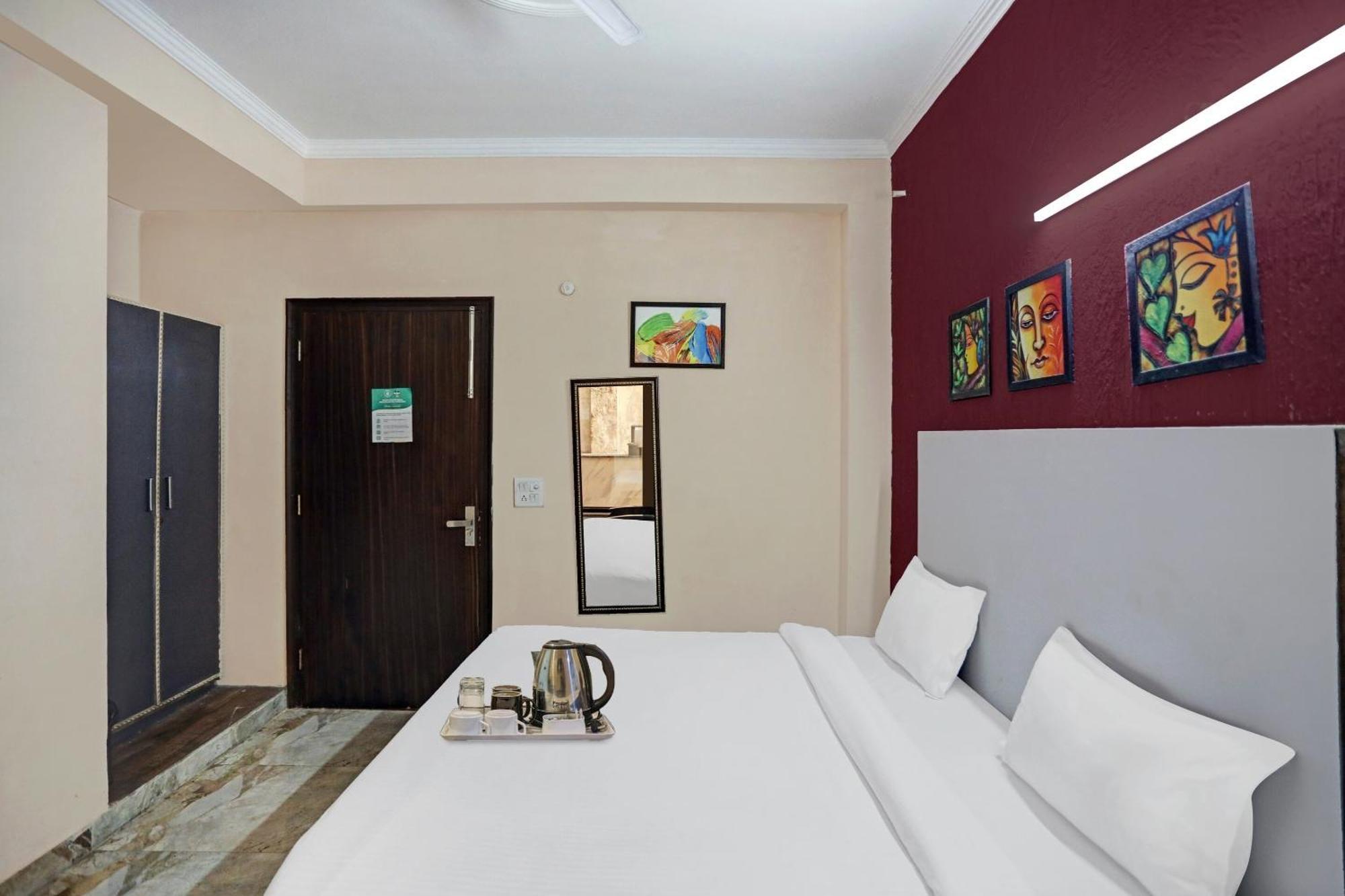 Hotel O Soho.O Noida Exterior photo