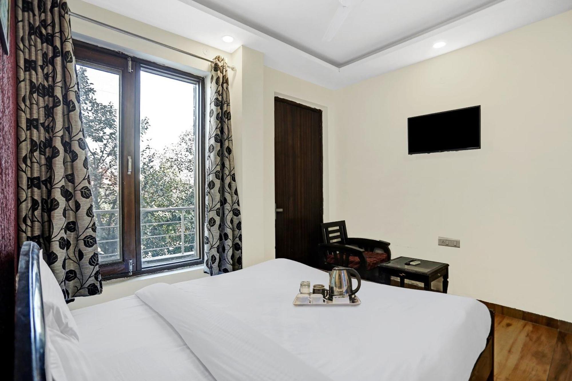 Hotel O Soho.O Noida Exterior photo
