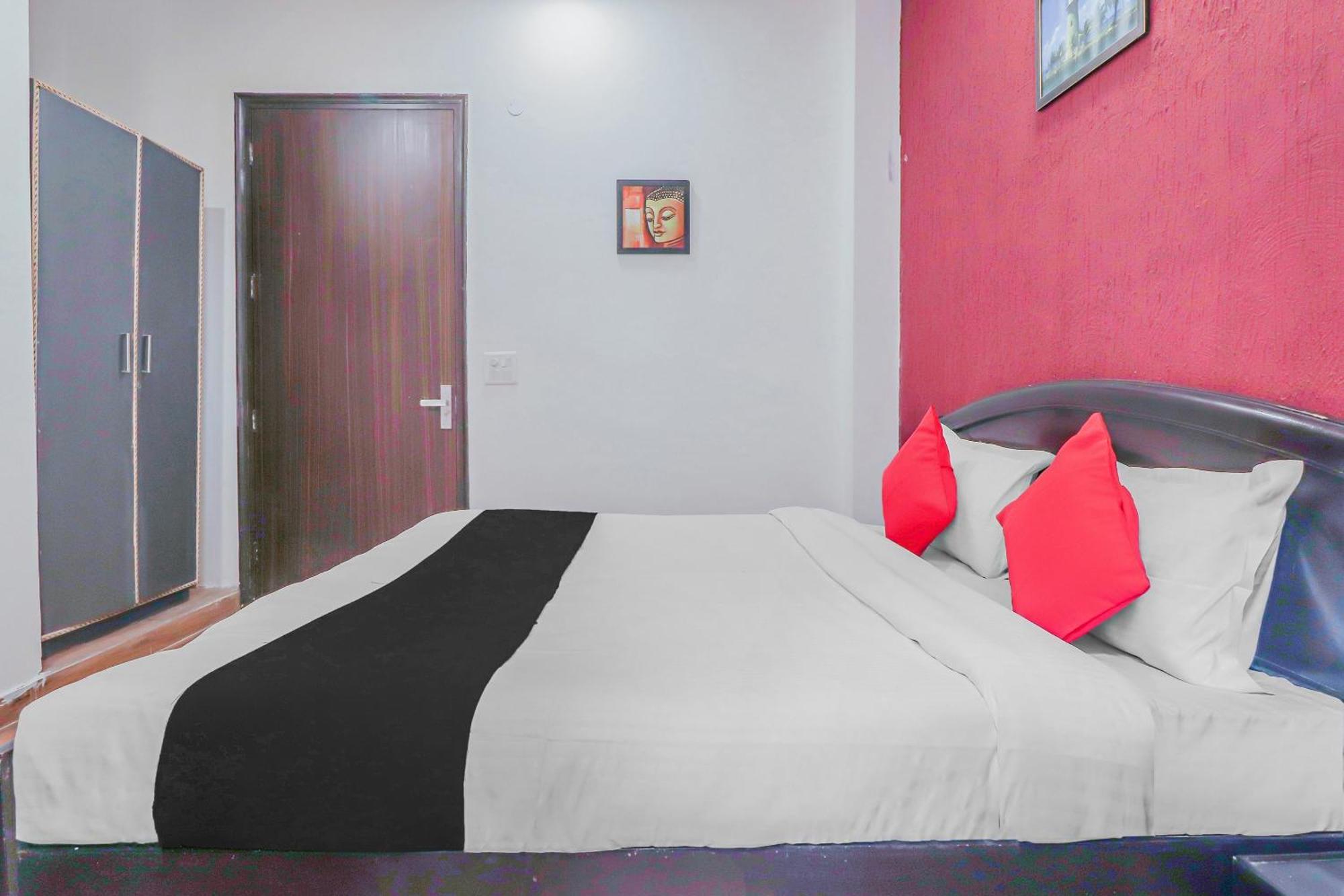 Hotel O Soho.O Noida Exterior photo