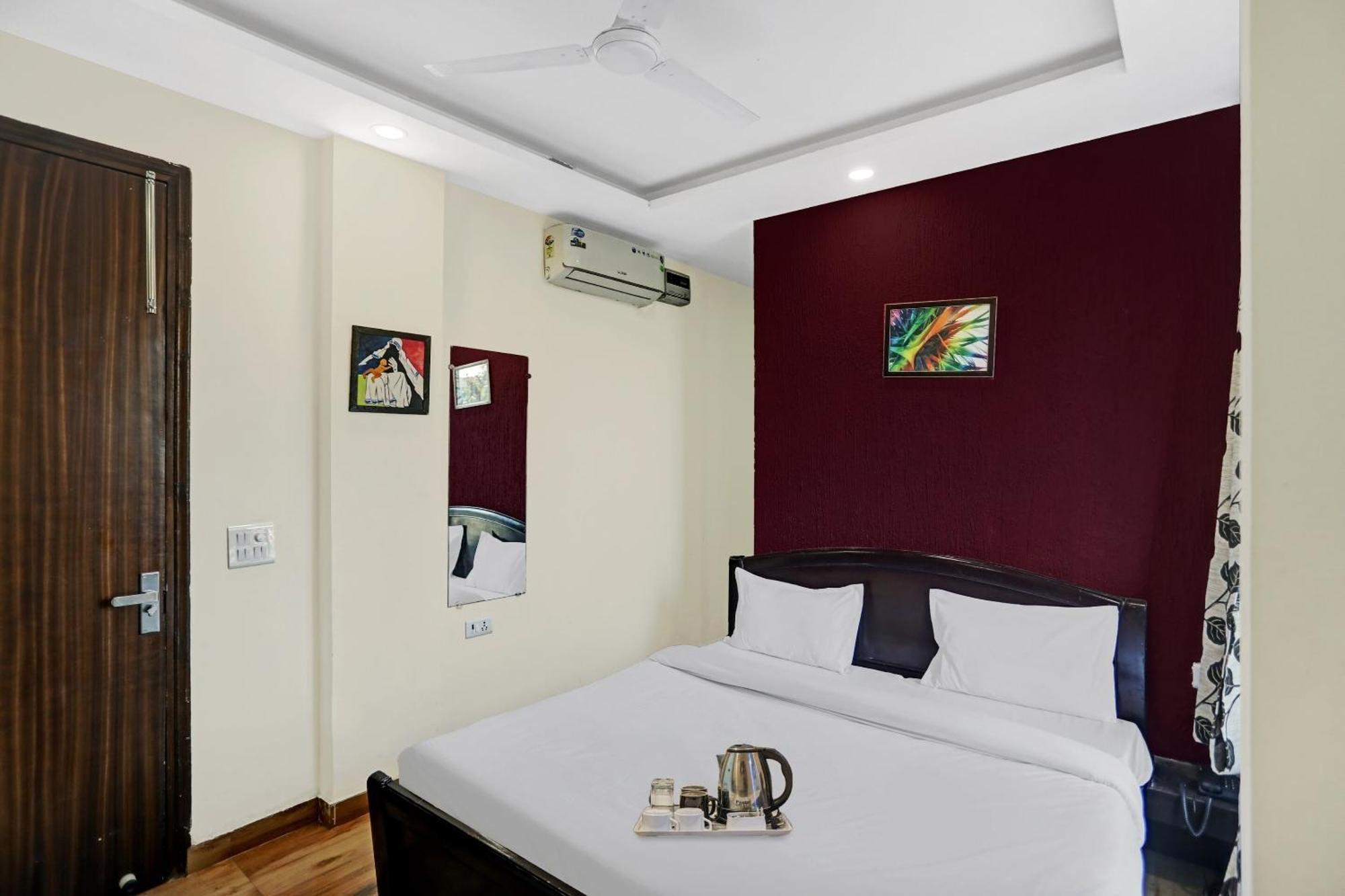 Hotel O Soho.O Noida Exterior photo