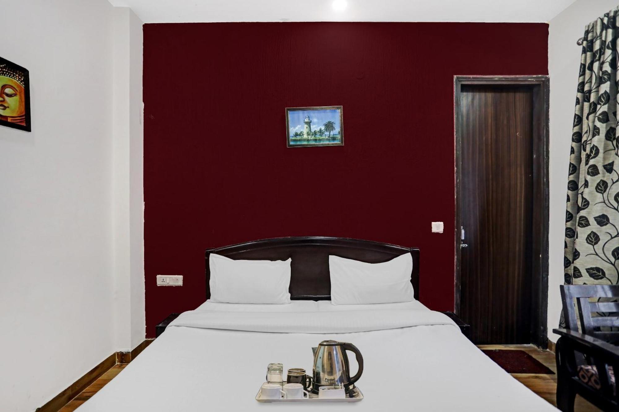 Hotel O Soho.O Noida Exterior photo