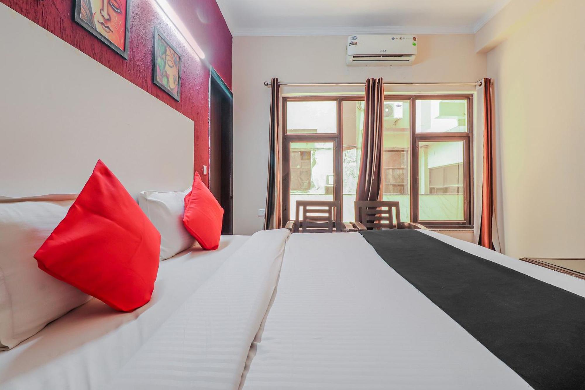 Hotel O Soho.O Noida Exterior photo